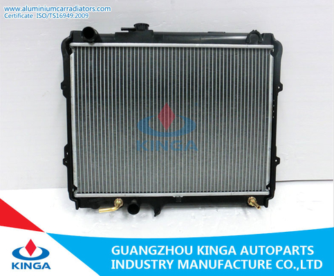 Κίνα Αυτοκίνητο θερμαντικό σώμα της Toyota πυρήνων αργιλίου για HILUX 2.4 PA26/στο ασήμι προμηθευτής