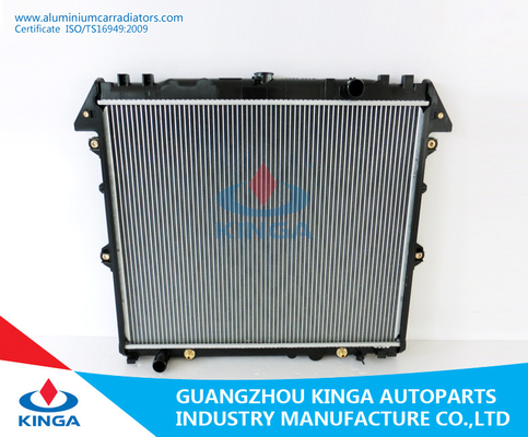 Κίνα 16400-0P060/θερμαντικό σώμα αργιλίου 16400-0P040 για τη Toyota INNOVA VIGO'04 προμηθευτής