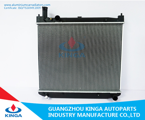Κίνα Θερμαντικά σώματα αυτοκινήτων αλουμινίου της Toyota Hiace που περιοδεύει την ΑΜ Kch Cd7 για το cOem 16400-67100 αντικατάστασης προμηθευτής