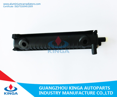 Κίνα Σωστό μέγεθος της BMW W201/260E'84-93 63*400 δεξαμενών θερμαντικών σωμάτων για την πώληση προμηθευτής