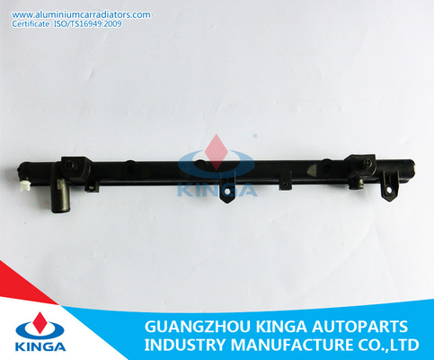 Κίνα Πλαστική δεξαμενή 16400-7A351/7A260/7A261Radiator cOem για τη TOYOTA IPSUM PICNIC'96 SXM15 προμηθευτής