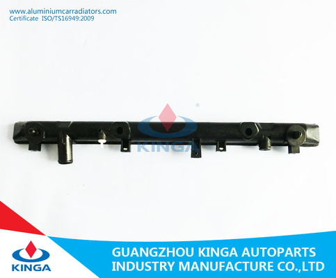 Κίνα Διάμετρος 31mm πλαστική δεξαμενή κατώτατων θερμαντικών σωμάτων TOYOTA CAMRY'90-94 SV30/SV35 στο μαύρο χρώμα προμηθευτής