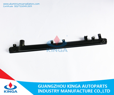 Κίνα Το θερμαντικό σώμα cOem 16400-0A170/0A180 στο πλαστικό θερμαντικών σωμάτων ψυκτικού μέσου τοποθετεί σε δεξαμενή τη TOYOTA AVALON το 2000-2004 προμηθευτής