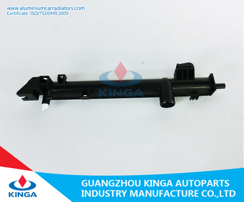 Κίνα αημένο ΜΕΓΕΘΟΣ θερμαντικό σώμα 48*466.5MM πλαστική δεξαμενή για την ΑΜ CHRYSLER PACIFICA'07-08 προμηθευτής