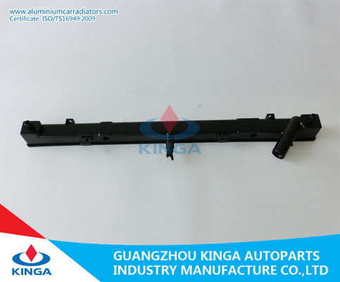 Αποδοτική ψύξης νερού αντικατάσταση Mazda 6 2010 δεξαμενών θερμαντικών σωμάτων πλαστική προμηθευτής