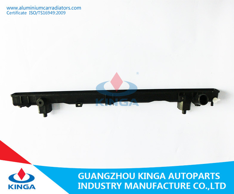 Πλαστική δεξαμενή 16400-7A351/7A260/7A261Radiator cOem για τη TOYOTA IPSUM PICNIC'96 SXM15 προμηθευτής