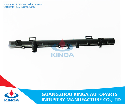 Ο cOem 17700-80J10 Suzuki SX4'06 στην πλαστική δεξαμενή τελών θερμαντικών σωμάτων/το θερμαντικό σώμα τοποθετεί σε δεξαμενή τα μέρη προμηθευτής