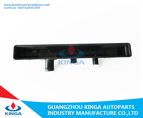OE: 17700-79C01 Suzuki Ignis 1.3/1.5 i'03-στην κατώτατη δεξαμενή θερμαντικών σωμάτων στο πλαστικό προμηθευτής
