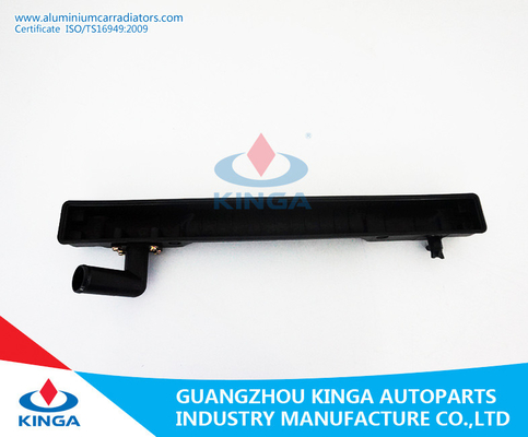 Aftermarket Mitsubishi Pajero V33'92-96 στο αυτόματο πλαστικό δεξαμενών θερμαντικών σωμάτων MB660077 προμηθευτής